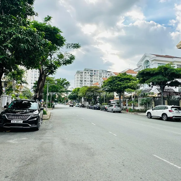 Bán Biệt Thự Nam Viên Khu Đô Thị Phú Mỹ Hưng , Phường Tân Phú , Quận 7