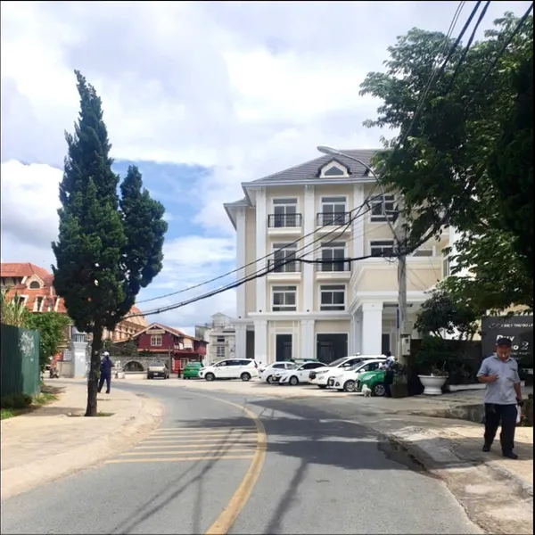 Bán khách sạn 11 Nam Kỳ Khởi Nghĩa, Phường 1, TP. Đà Lạt, Tỉnh Lâm Đồng