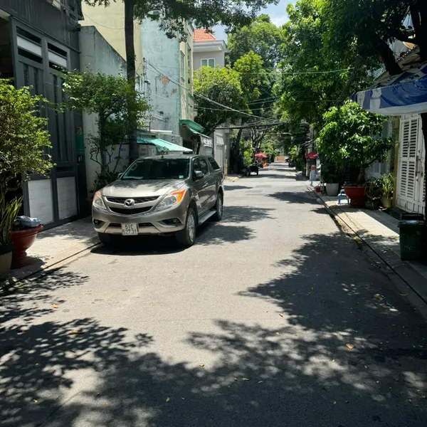 Bán tòa nhà 65/7/4 Trần Văn Dư, Phường 13, Quận Tân Bình