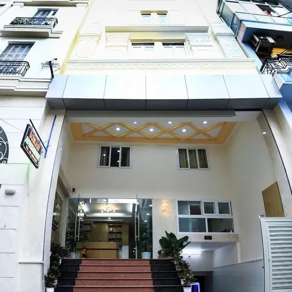 Bán nhà 100/2A2 100/2A4 Trần Hưng Đạo , Phường Phạm Ngũ Lão , Quận 1 , Hồ Chí Minh