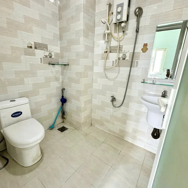 Bán CHDV 392/8/15 Cao Thắng , Phường 12 , Quận 10 , Hồ Chí Minh