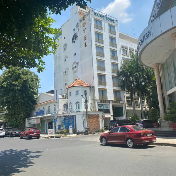 Bán Khách Sạn 19/1 Hoàng Việt , Phường 4 , Quận Tân Bình , Hồ Chí Minh