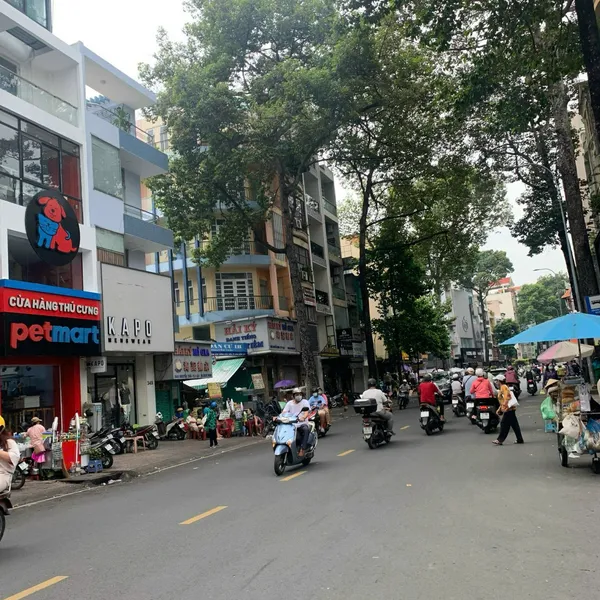 Bán nhà 341 Nguyễn Trãi , Phường 7 , Quận 5 , Hồ Chí Minh
