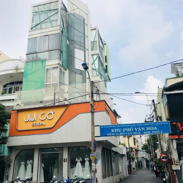 Bán nhà 81 Hồ Văn Huê , Phường 9 , Quận Phú Nhuận , Hồ Chí Minh