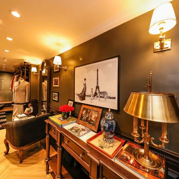 Bán Nhà 220 Trần Hưng Đạo, Phường Nguyễn Cư Trinh, Quận 1 , Hồ Chí Minh