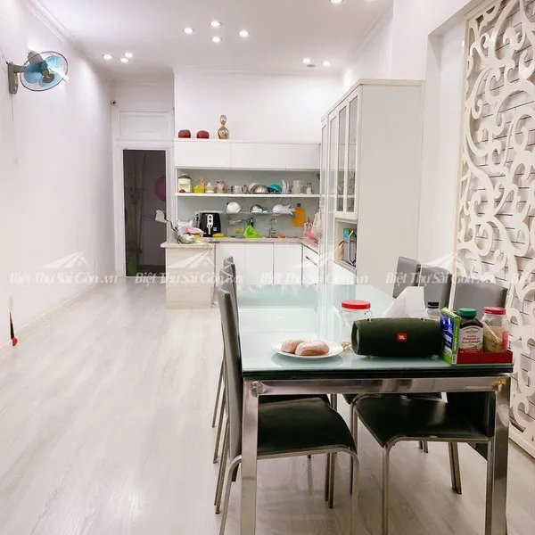 Bán Nhà 176/2 Lý Tự Trọng, Phường Bến Thành, Quận 1, Hồ Chí Minh