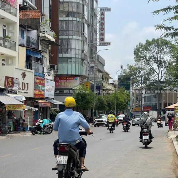 Bán Nhà Mặt Tiền Sư Vạn Hạnh, Phường 9, Quận 5, Hồ Chí Minh