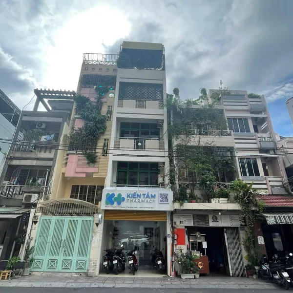 Bán Nhà Mặt Tiền Nguyễn Văn Nguyễn, Phường Tân Định, Quận 1, Hồ Chí Minh