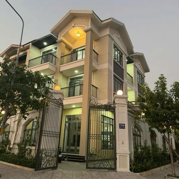 Bán Biệt Thự 179/68 Đặng Thùy Trâm, Phường 13, Quận Bình Thạnh, Hồ Chí Minh