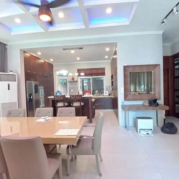 Biệt Thự Phú Mỹ Hưng đường 17 , Phường Tân Mỹ , Quận 7