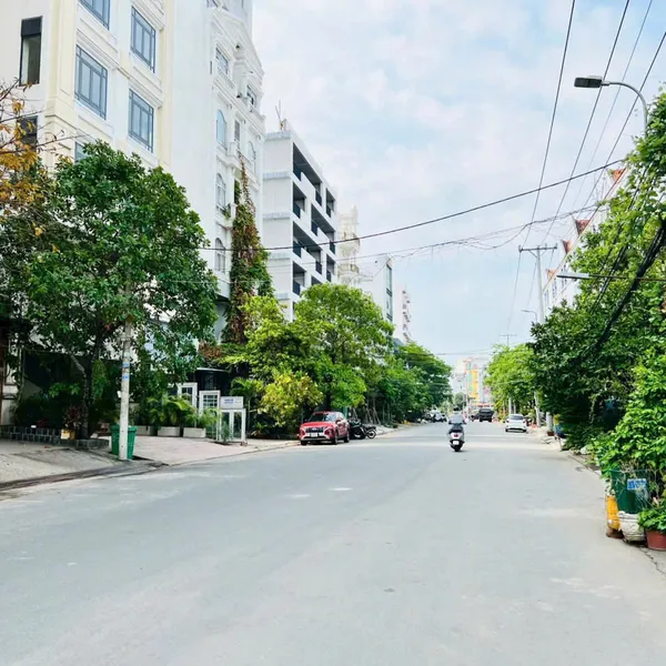 Bán Tòa Nhà B8 Cao Thị Chính, Phường Phú Thuận, Quận 7, Hồ Chí Minh