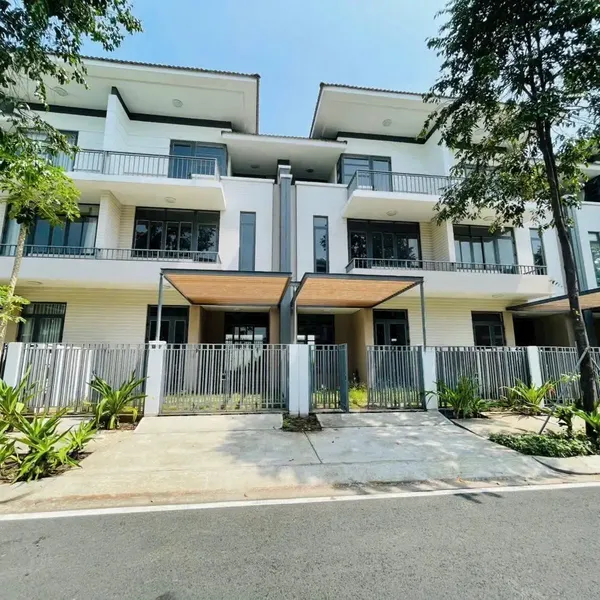 Bán Biệt Thự Liên Kế Lavila Kiến Á Nhà Bè