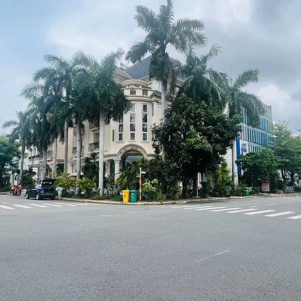 Bán Nhà 446 448 Đường Tân Phú, Phú Mỹ Hưng, Quận 7, TPHCM 