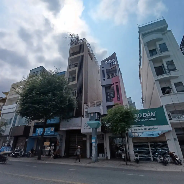 Bán Nhà 251 Võ Văn Tần, Phường 5, Quận 3 đoạn đẹp 2 chiều