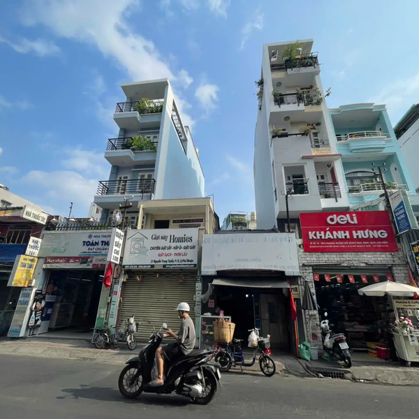 Bán Nhà Mặt Tiền 21 Nguyễn Trọng Tuyển, Phường 15, Quận Phú Nhuận, TP.HCM
