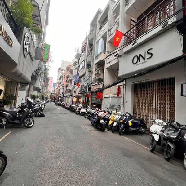 Bán Nhà 150/43A Nguyễn Trãi, Phường Bến Thành, Quận 1, TP.HCM