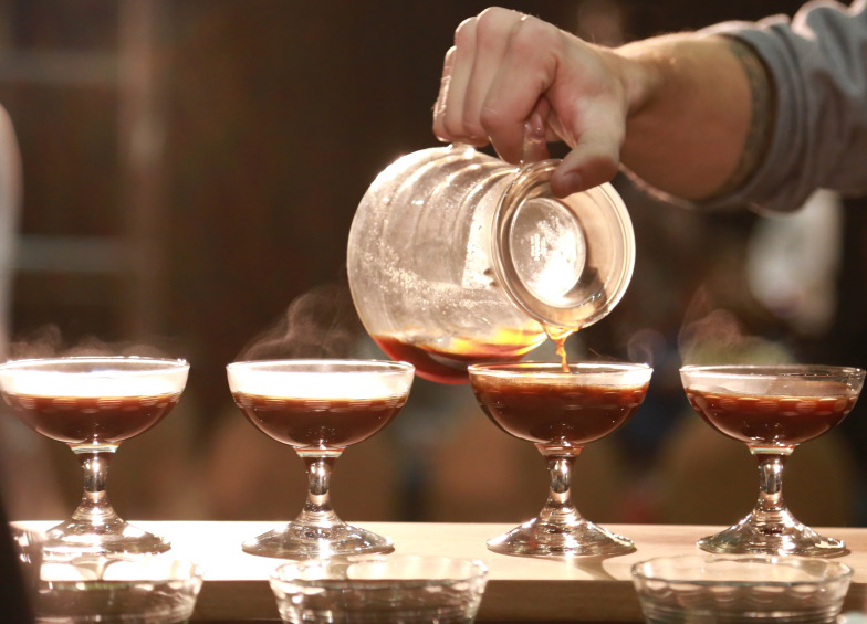 uống 5 ly cà phê một ngày có tốt không uống 5 ly cà phê một ngày có tốt không