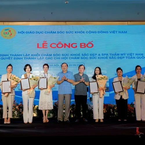 Công bố Chủ tịch Chi hội giáo dục chăm sóc sức khỏe cộng đồng Thiên Long Đường - Ông Mai Quốc Vĩnh