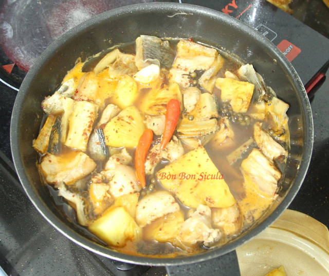 Khô cá lóc kho thơm