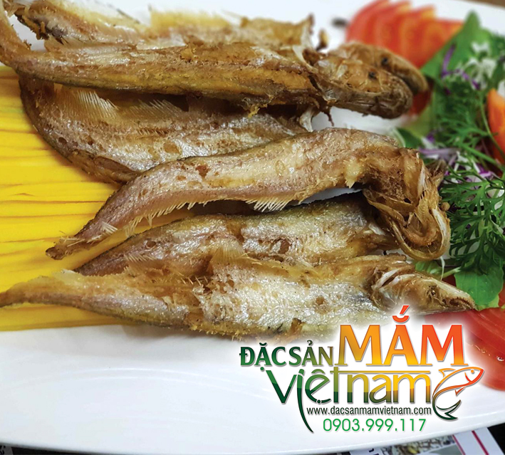 Khô cá trèn chiên giòn