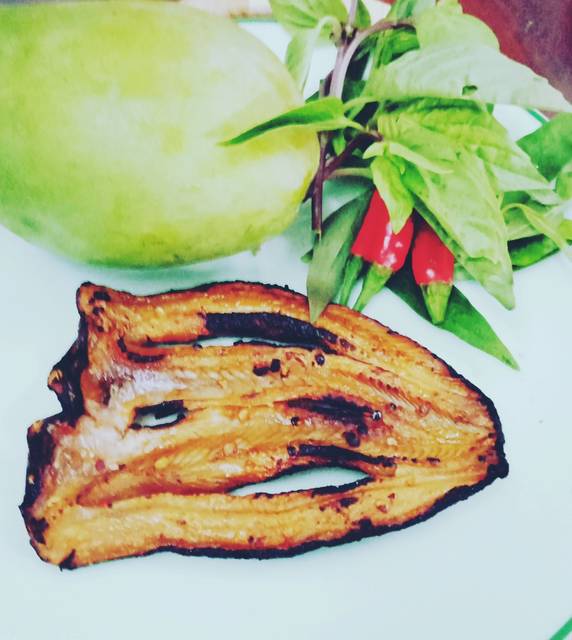 Nướng khô cá lóc