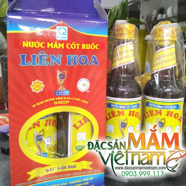 Nước mắm cốt ruốc Huế - Xách 2 chai
