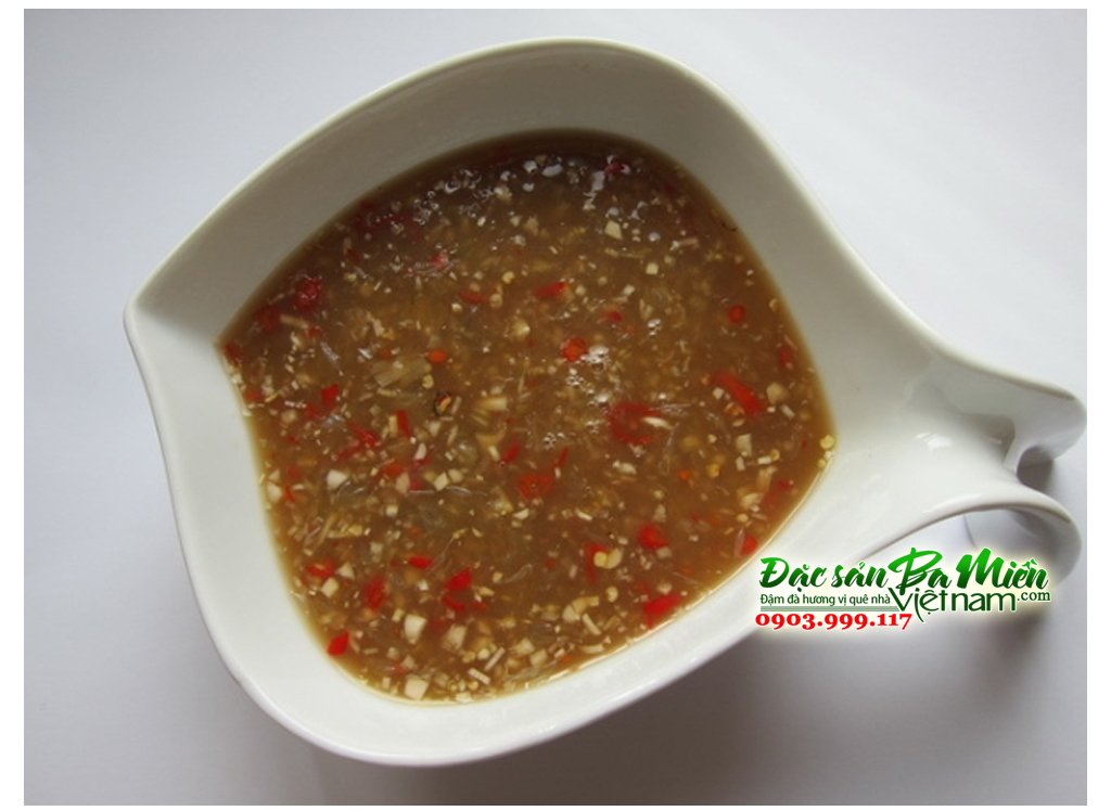Mắm nêm đặc sản nên mua khi du lịch