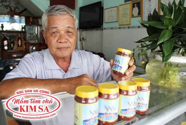 Chủ cơ sở mắm tôm chà Kim Sa - Ông Cao Văn Hổ