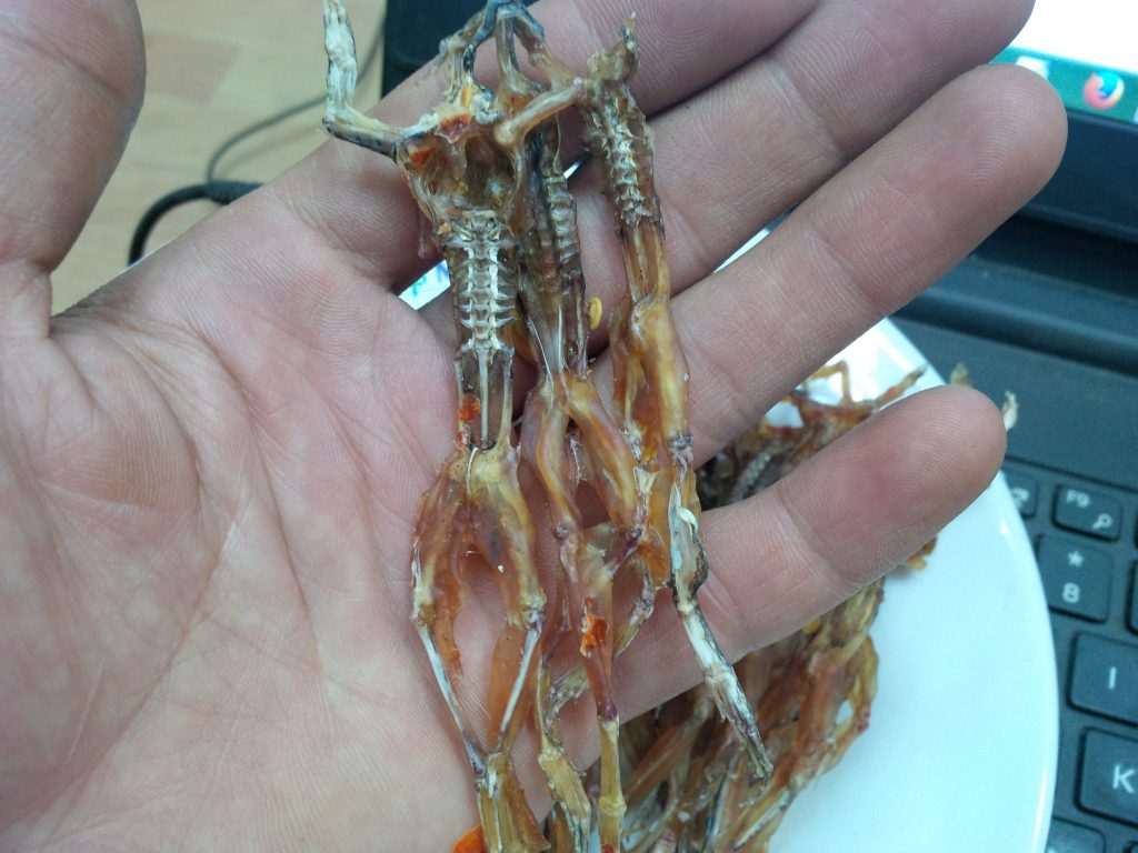 Đặc sản vũ nữa chân dài