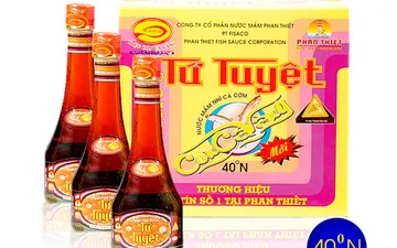 Nước mắm tứ tuyệt hiệu con cá vàng bán ở đâu