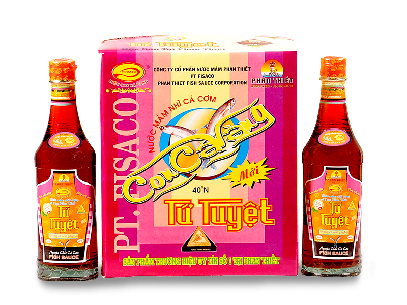 Nước mắm tứ tuyệt con cá vàng chai thủy tinh 490ml