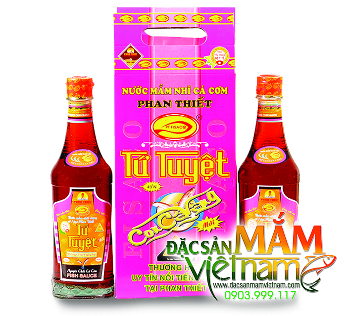 Nước mắm tứ tuyệt hiệu con cá vàng loại xách 2 chai