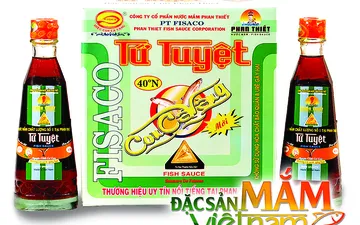 Nước mắm Tứ Tuyệt con cá vàng bán ở đâu