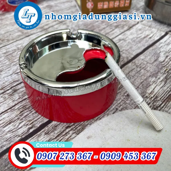 GẠT TÀN THUỐC NHỰA CÓ NẮP XOAY