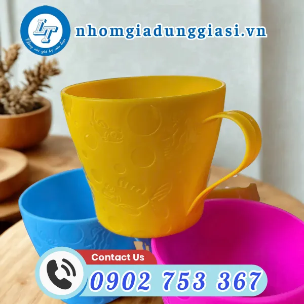 LY NHỰA NHỎ CÓ QUAI 