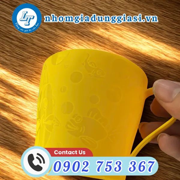 LY NHỰA NHỎ CÓ QUAI 