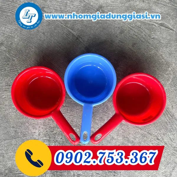 GÁO MÚC NƯỚC KHÔNG CÓ MỎ