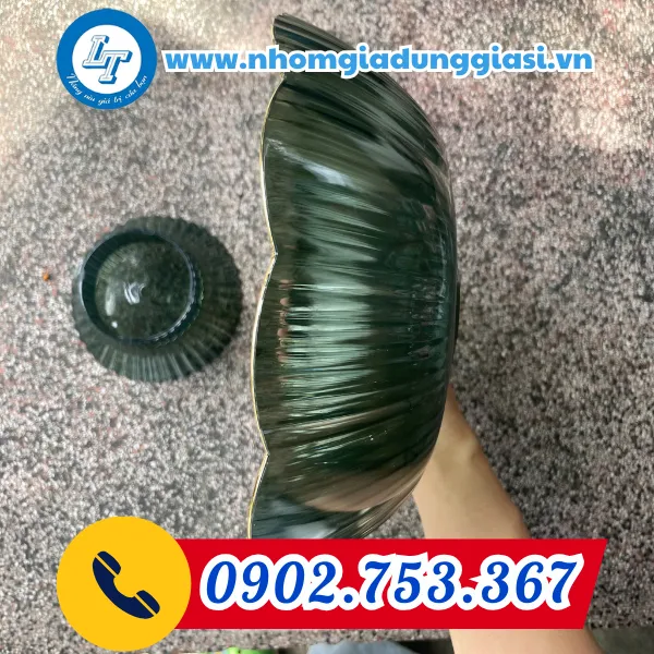 DĨA NHỰA ĐỰNG HOA QUẢ CÓ ĐẾ MẠ VÀNG VIỀN