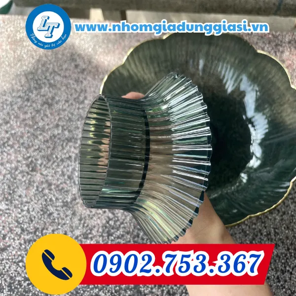 DĨA NHỰA ĐỰNG HOA QUẢ CÓ ĐẾ MẠ VÀNG VIỀN