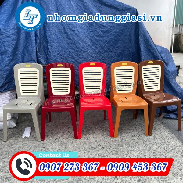 GHẾ NHỰA TỰA LƯNG SỌC NGANG
