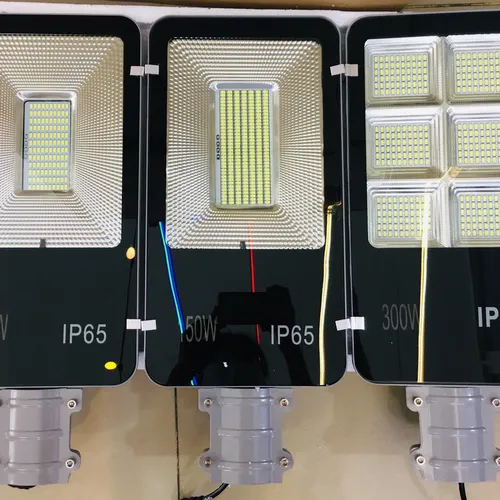 ĐÈN ĐƯỜNG NĂNG LƯỢNG MẶT TRỜI 100W