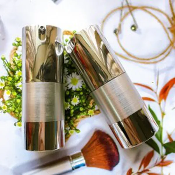 CHAI CHÂN KHÔNG 15 ML (BẠC)