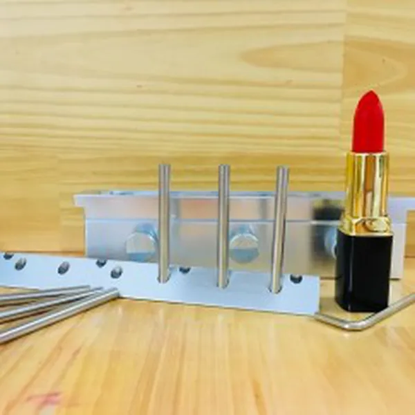 KHUÔN SON 6 LỖ - 3 CÁCH ĐỔ SON