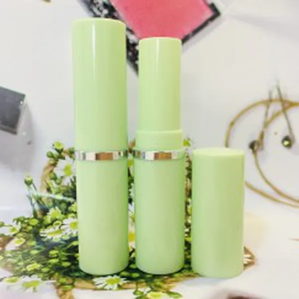 VỎ SON DƯỠNG VIỀN BẠC (MÀU XANH LÁ)