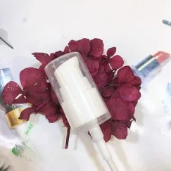 VÒI NHỎ GIỌT MÀU TRẮNG PHI 20