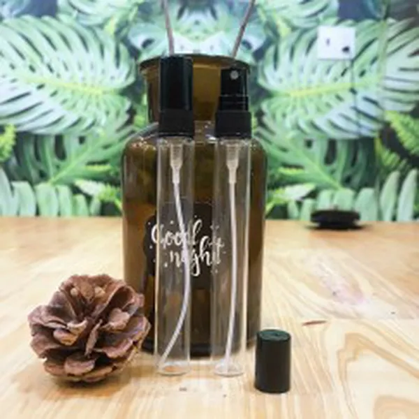 CHAI THỦY TINH PHUN SƯƠNG TRỤ TRÒN 15 ML (NẮP ĐEN)