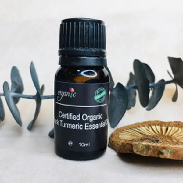 TINH DẦU NGHỆ ĐEN HỮU CƠ (ORGANIC BLACK TURMERIC ESSENTIAL OIL)