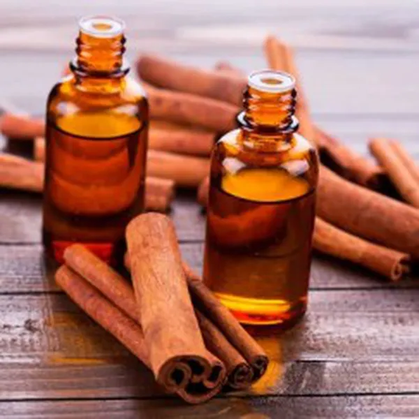 TINH DẦU QUẾ HỮU CƠ (ORGANIC CINNAMON ESSENTIAL OIL)