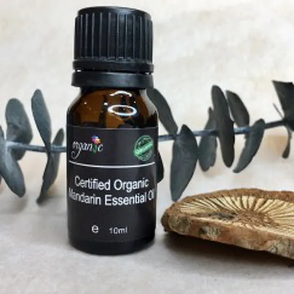 TINH DẦU VỎ QUÝT HỮU CƠ (ORGANIC MANDARINE ESSENTIAL OIL)