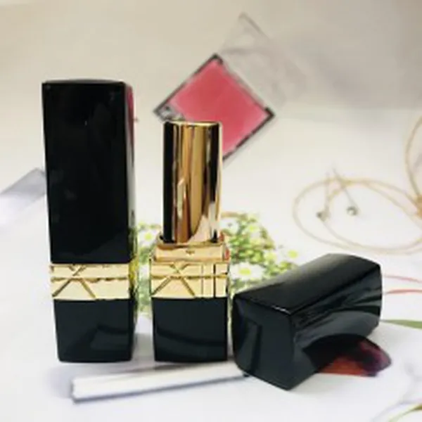 VỎ SON HANDMADE (DIOR - VIỀN VÀNG)